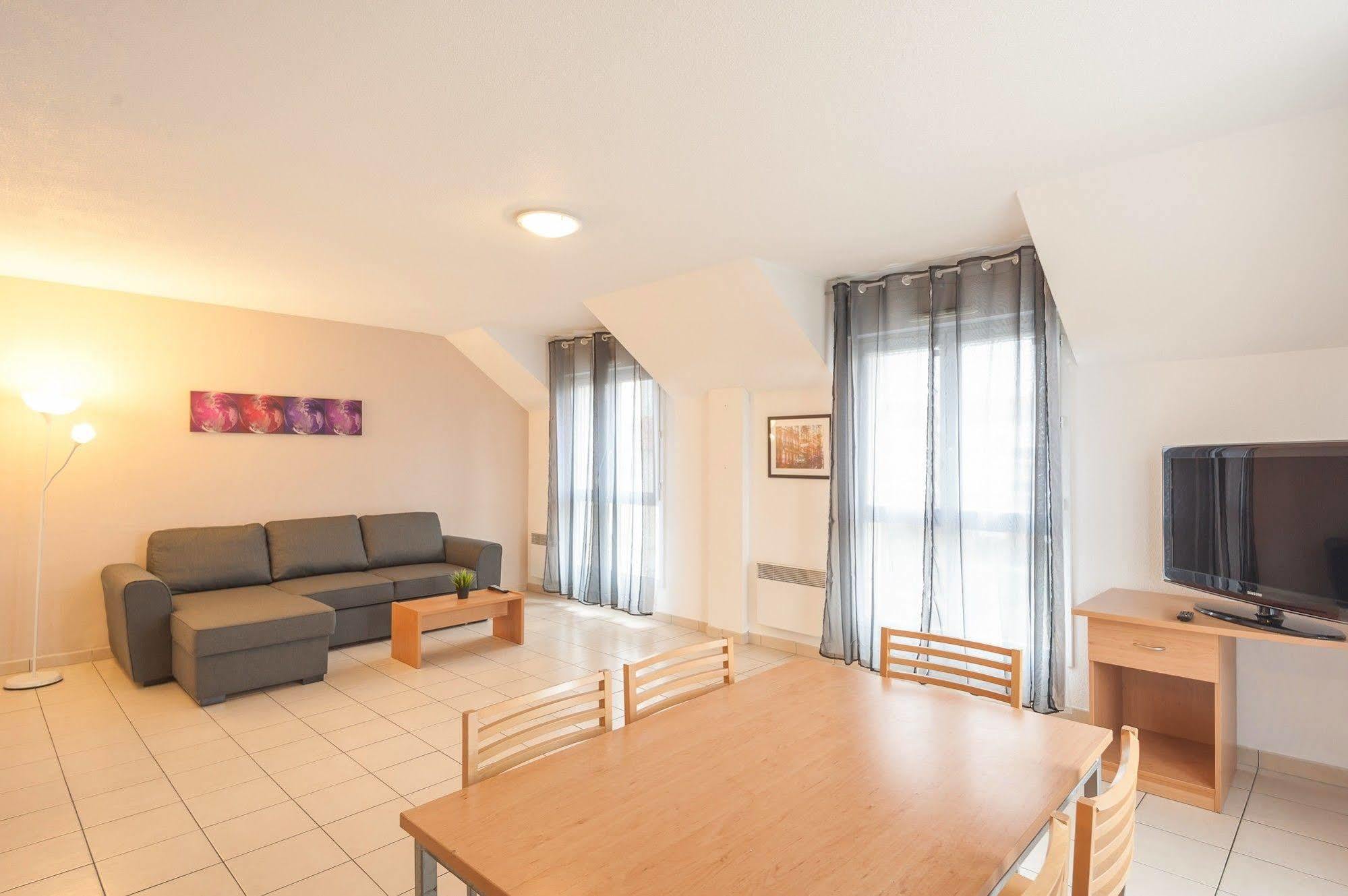 City Residence Marne-La-Vallee-Bry-Sur-Marne 누와시 르 그헝 외부 사진
